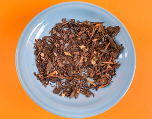 dried tea leaves