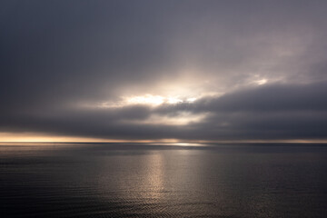 Obraz premium Sonnenaufgang über der Ostsee