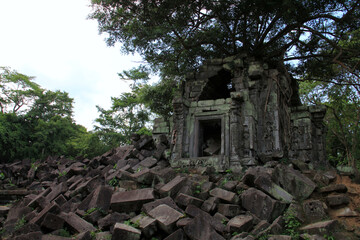 Fototapeta premium Jungle ruins of Beng Mealea temple, Cambodia