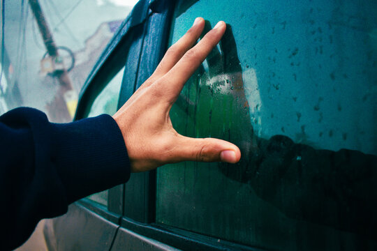 Hand with mirror