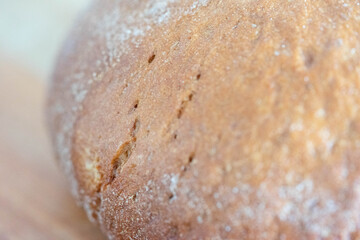 Brot auf einem Küchenbrett