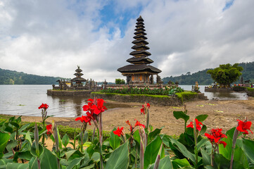 The temple complex Pura Ulun Danu Beratan