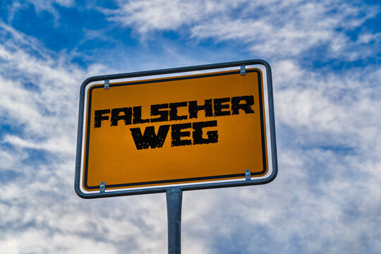 Falscher Weg In Die Gehen 4 Buchstaben "Falscher Weg" Images – Browse 76 Stock Photos, Vectors, and Video