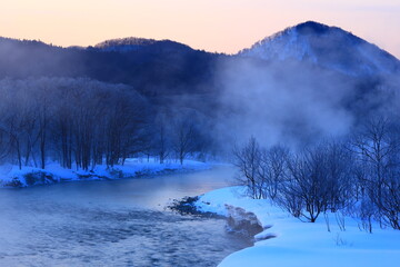 岩手県西和賀町　冬の和賀川