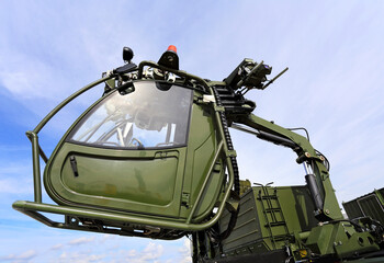 Manipulator crane cabin