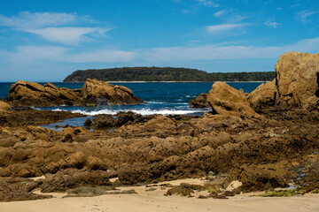 Fototapeta na wymiar Rocky coast line, Tomakin, NSW, Australia