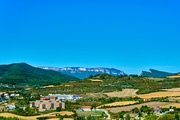 Fototapeta premium city at the foot of the mountain