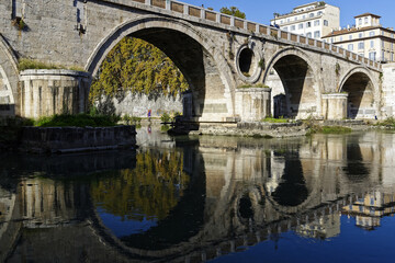 Balade le long du Tibre &agrave; Rome