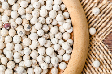 Dried white peppercorn seeds