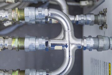 Metal and rubber tubes of high pressure.