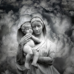 Vigin Mary statue Baby Jesus