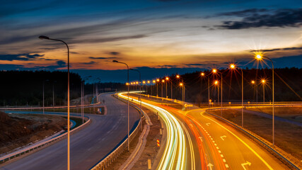 Fototapeta na wymiar lights of cars at night. long exposure