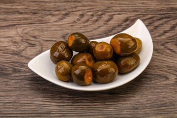 Marinated feijoa in the bowl