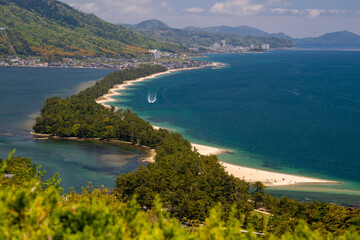 Obraz premium view of the sea from the sea