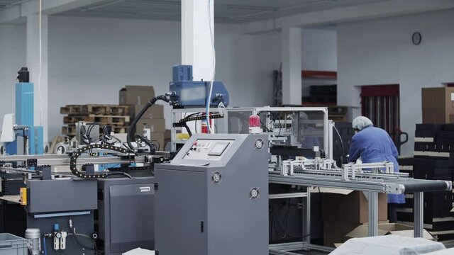 Papierfabrik Bilder Durchsuchen 229,931 Archivfotos,