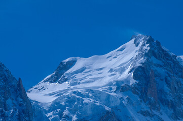 Fototapeta na wymiar Massif du Mont Blanc dans les Alpes Française