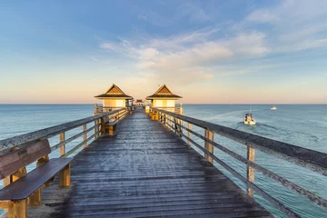 Fotobehang Blue morning at Naples pier © Jennifer Brinkman