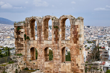 Fototapeta na wymiar The Odeon of Herodes Atticus with the city of Athens in the background