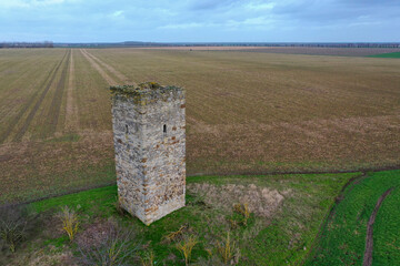 Deutschland, Sachsen-Anhalt, Wanzleben, aus Feldsteinen errichteter Wachturm, die Blaue Warte aus...
