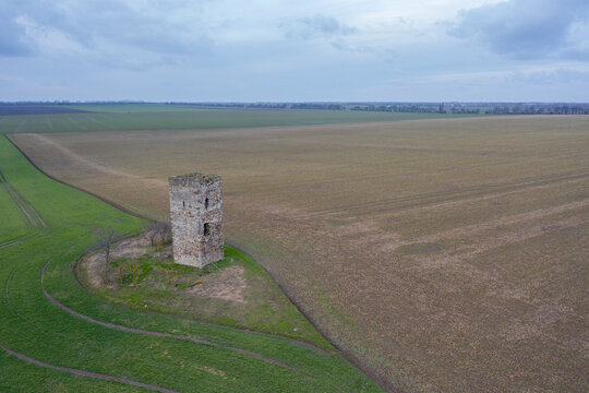 Deutschland, Sachsen-Anhalt, Wanzleben, aus Feldsteinen errichteter Wachturm, die Blaue Warte aus dem Jahr 1438. 