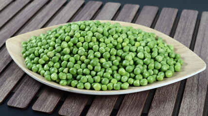 
Garden Peas, The peas are sweet and may be eaten raw or cooked. These are the common peas that are sold shelled and frozen, healthy eating,  
