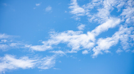 Naklejka na ściany i meble blue sky with clouds Céu azul e nuvens