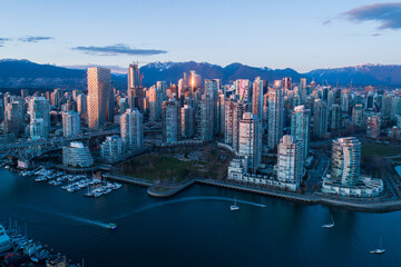 Naklejka premium Downtown Vancouver just after sunset