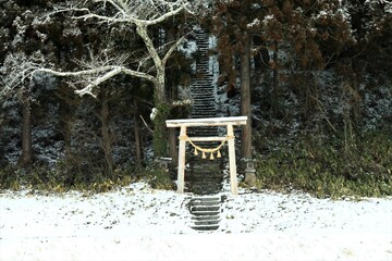 集落の守り神