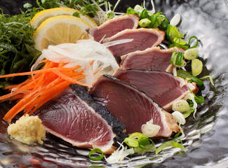 鰹のたたき  © ykokamoto