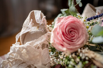 detalles, pendientes, flores, rosas