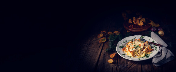 Tagliatelle with fresh chanterelles in a mushroom sauce