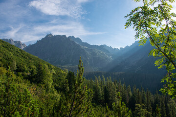 Obraz premium Rays of sunshine in the mountains