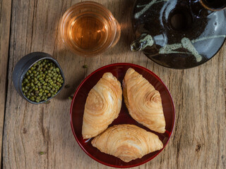 Set of curry puff on wood table
