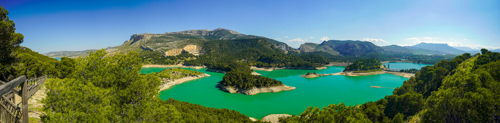 Fototapeta na wymiar views of the reservoirs