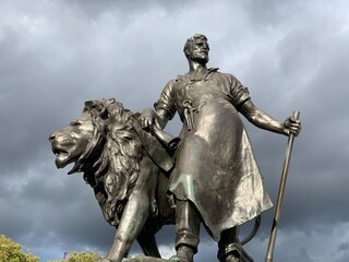 Lion and man statue london