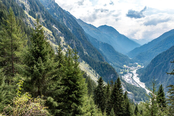 Fototapeta na wymiar Alpen im Ötztal - Österreich