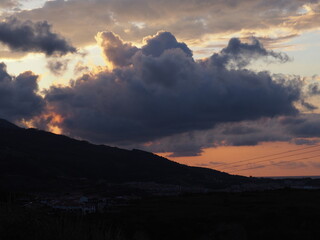 Obraz premium Atardecer en las proximidades de Castro Urdiales, España.