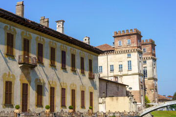 Bikeway along the Naviglio Grande, Villa Gaia Palazzo Archinto at Robecco