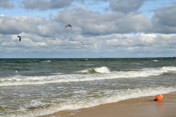 Kitesurfing morze Bałtyckie zatoka gdańska - obrazy, fototapety, plakaty