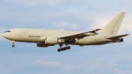 Fototapeta na wymiar KC-767
