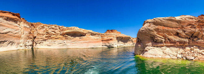 Fototapeta na wymiar Antelope Creek and beautiful canyon colors along Lake Powell, Page - Arizona