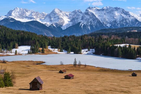 Scenic view of Geroldsee (Wagenbr&uuml;chsee) and alpine mountains in the snow