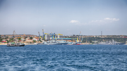 Fototapeta na wymiar Navy warships at the Bay of Sevastopol.