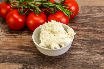 Soft cream cheese with herbs
