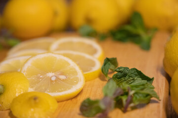 山盛りのレモン