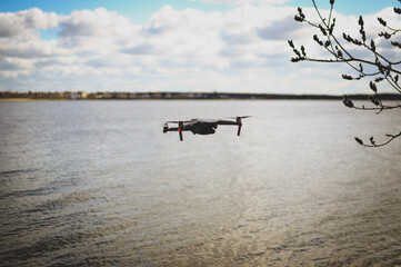 Drohne am See