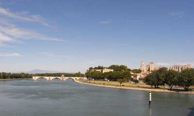Fototapeta na wymiar Bridge of Avignon in Provence France