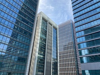 Obraz premium Skyscrapers in front of Tokyo Station (Marunouchi, Chiyoda-ku, Tokyo, Japan).