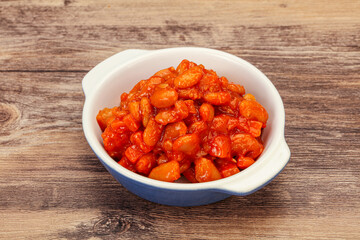 Baked kidney with tomato and pepper