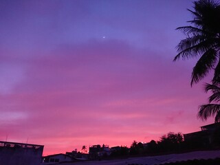 Precioso atardecer naranja en Puerto Escondido